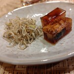 丸和 - お通しの煮凍りが絶品