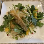 餃子とワイン 果皮と餡 - 