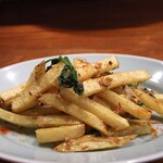 Hachihare - 麻辣パクチーポテトフライ