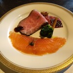 洋食 つばき - ローストビーフ、サーモン前菜