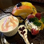 ロールカフェ - 季節のロールケーキセット