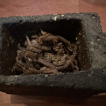 そばきり 日曜庵 - 酒のアテについてくるジャコ