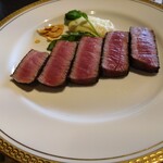 洋食 つばき - シャトーブリアン　ステーキ、180グラム食べ応え満点。