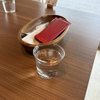 イタリア辺りの料理店 osteria carbone_0