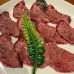 A5仙台牛焼肉 肉豊作 神田駅前店 - 