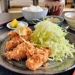 やな川 - 料理写真:カキフライ定食(1050円)