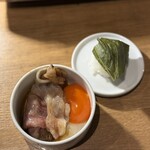 焼肉 PANCHAN - 卵黄にドン！