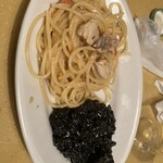 オステリア ダ アダ - パスタとイタリア米とアダおばあちゃんのイカスミリゾット