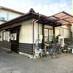 小島 - 店舗外観