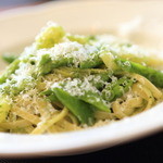 イル・クッチョロ - 「じゃが芋とスナックエンドウのリングイネ ジェノヴェーゼ」