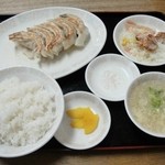 Ramen Shokudou Ikkou - 餃子定食
