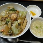 Ramen Shokudou Ikkou - 中華丼