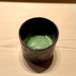 多仁本 - 大将の点てるお薄で、この日もごちそうさまでした。
      満足です(^^)