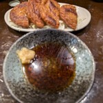 粉ひで - ちょっとピンボケ、つけ揚げでつまみます。