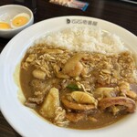 カレーハウスCoCo壱番屋 - 料理写真:グランド・マザー・カレー200g辛さ普通
＆チキンにこみ＆海の幸＆ゆでタマゴ
1778円
