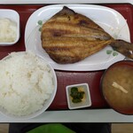四日市ヒモノ食堂 - ホッケ定食　ライス（大）1300円