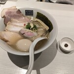 淡麗拉麺 己巳 野毛本店 - 己巳①(*´>ω<`*)