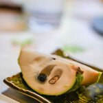 うを徳 - "鳳梨釋迦（アテモヤ）"