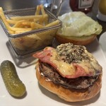 シェイクツリー バーガー＆バー - 