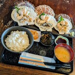 光る海 - 活ホタテ刺定食