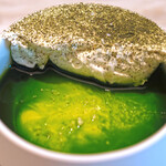 LIAISON - ランチコース 9680円 のケールのオイルとホワイトバルサミコを効かせたホイップバター