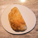 LIAISON - ランチコース 9680円 の自家製パン