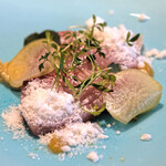 LIAISON - ランチコース 9680円 の富山のひみ寒ぶり 大根のクリーム 柑橘のピューレ