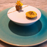 LIAISON - ランチコース 9680円 のウチワエビとバターナッツ南瓜のタルト、フォアグラのテリーヌ