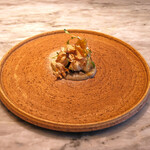 LIAISON - ランチコース 9680円 の北海道産白子のムニエル 菊芋のピューレ 北海道産のユリ根