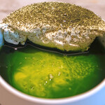 LIAISON - ランチコース 9680円 のケールのオイルとホワイトバルサミコを効かせたホイップバター