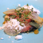 LIAISON - ランチコース 9680円 の富山のひみ寒ぶり 大根のクリーム 柑橘のピューレ