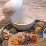 LIAISON - ランチコース 9680円 の北海道産の鰯の定番ピサラディエール