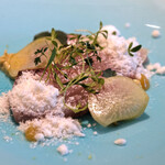 LIAISON - ランチコース 9680円 の富山のひみ寒ぶり 大根のクリーム 柑橘のピューレ