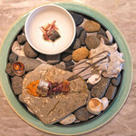 LIAISON - ランチコース 9680円 の北海道産の鰯の定番ピサラディエール