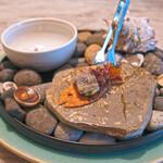 LIAISON - ランチコース 9680円 の北海道産の鰯の定番ピサラディエール