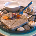 LIAISON - ランチコース 9680円 の北海道産の鰯の定番ピサラディエール