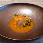 LIAISON - ランチコース 9680円 の福岡の甘鯛の鱗焼き スープドポアソン 甘海老使ったビスクの泡