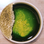 LIAISON - ランチコース 9680円 のケールのオイルとホワイトバルサミコを効かせたホイップバター