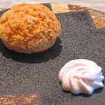 LIAISON - ランチコース 9680円 の柚子と苺のマシュマロ、濃厚なカスタードクリーム