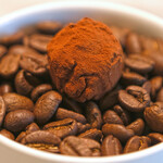 LIAISON - ランチコース 9680円 のコーヒー風味のトリュフショコラ