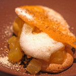 LIAISON - ランチコース 9680円 の洋梨とスパイスを使ったデザート