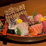 新潟肉と海鮮・50種の地酒 つるまる - 