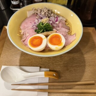 サッポロ ラーメン ハチ_1