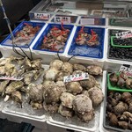 塩釜仲卸市場 マイ海鮮丼コーナー - 