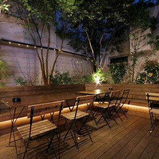 新宿の穴場スポット！開放的なテラス席で特別なひとときを