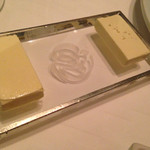 ア・ニュ ルトゥルヴェ・ヴー - 