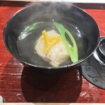 日本料理うしお - お椀　蟹しん薯 すまし汁