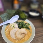 横浜家系ラーメン 魂心家 - 料理写真: