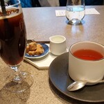 aoi restaurant - ◯ドリンク=左より、アイスコーヒー、ハーブティー
      
