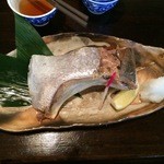 海鮮どんぶり亭 - ブリカマ岩塩焼き
